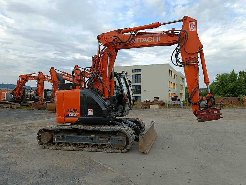 Used Hitachi Track excavator for sale - us.baupool.com